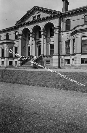 COSBY HALL  CENTRAL STEPS  SOUTH FRONT